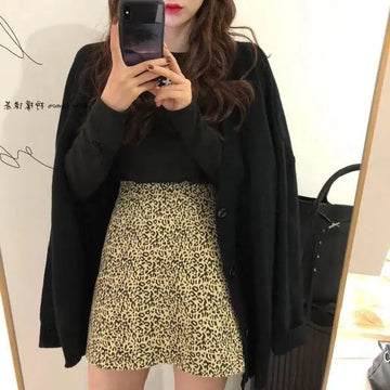 Getadme-Cardigan Women Full Sleeve V-neck Solid Button Knitwear Retro Lazy Students Korean Style Fashion All-match Simple Sweater Female